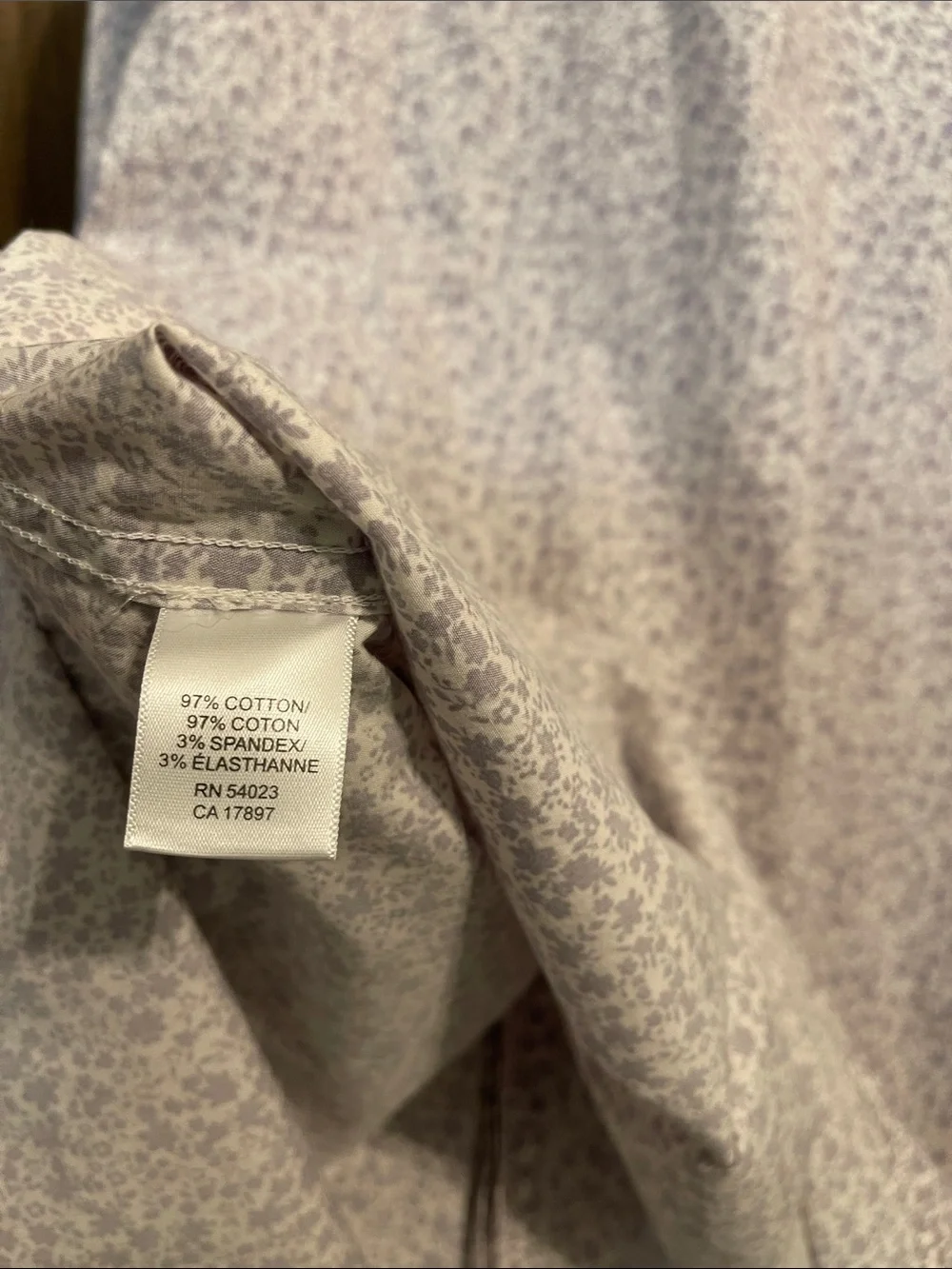 Banana Republic Men's White with Lilac Micro Design Dress Shirt Size L /16-16.5